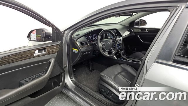 Hyundai Sonata 2017 — photo 11