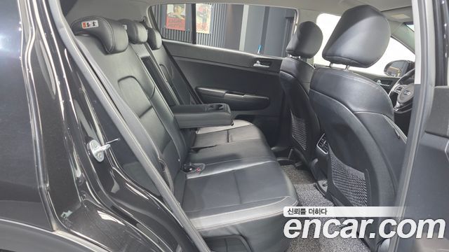 Kia Sportage 2016 — photo 12
