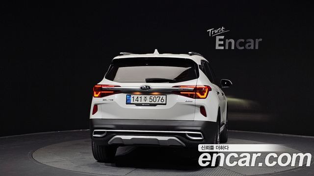 Kia Seltos 2022 — photo 4