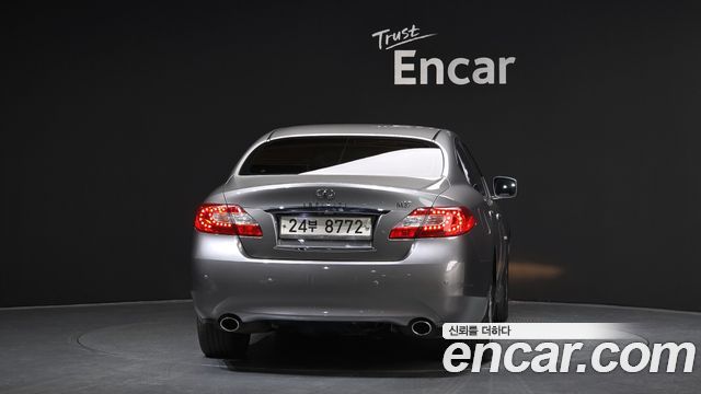 Infiniti M 2013 — photo 4