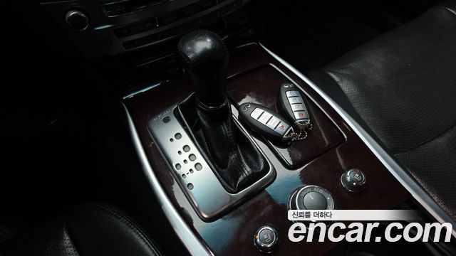 Infiniti M 2013 — photo 9