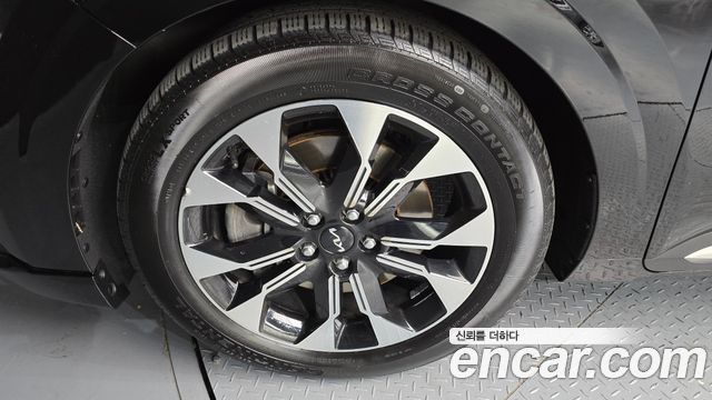 Kia Canival 2022 — photo 5