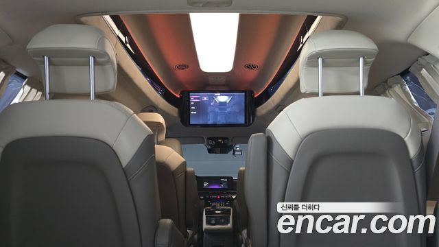 Kia Canival 2022 — photo 20