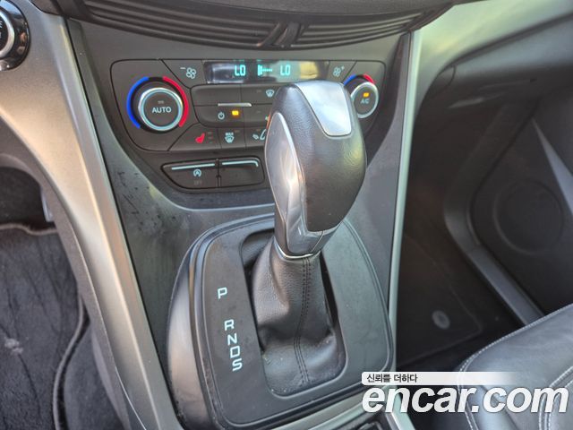 Ford Kuga 2017 — photo 9