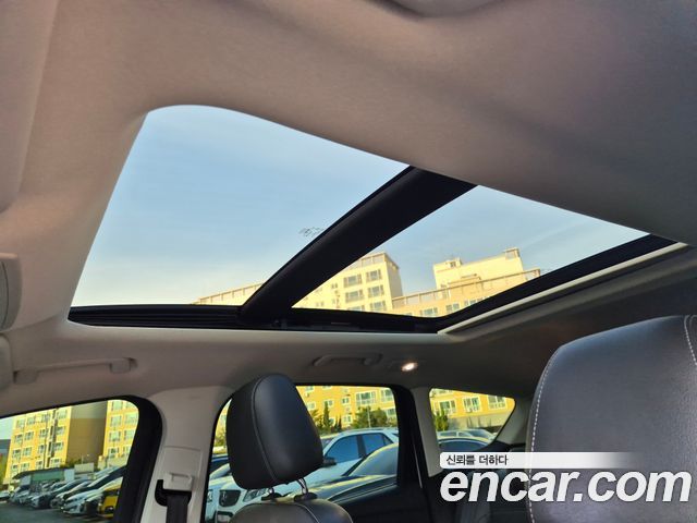 Ford Kuga 2017 — photo 17