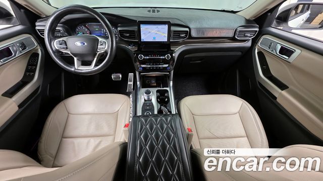 Ford Explorer 2022 — photo 7