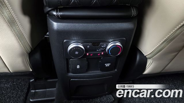 Ford Explorer 2022 — photo 19