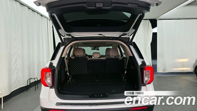 Ford Explorer 2022 — photo 20