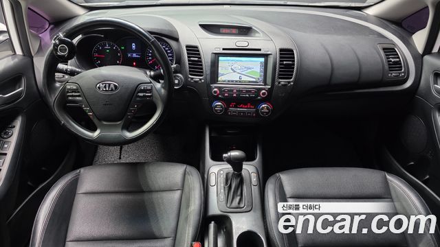 Kia K3 2015 — photo 7