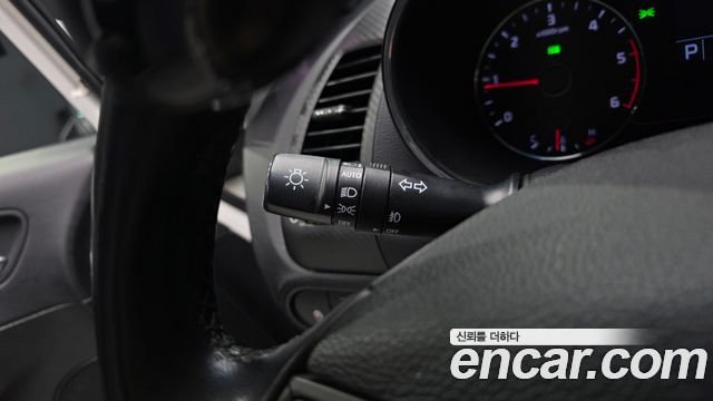 Kia K3 2015 — photo 18