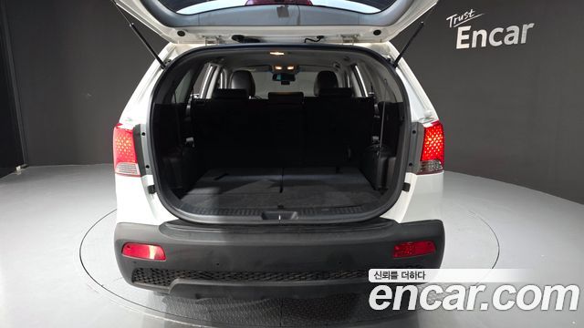 Kia Sorento 2010 — photo 20