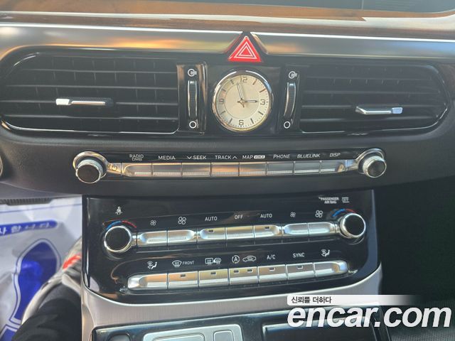 Genesis EQ900 2017 — photo 13