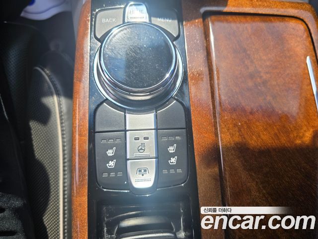 Genesis EQ900 2017 — photo 14
