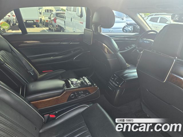 Genesis EQ900 2017 — photo 17