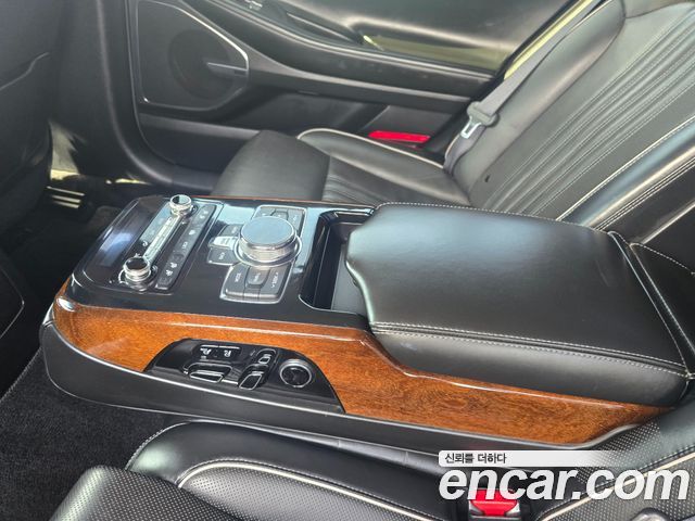Genesis EQ900 2017 — photo 19
