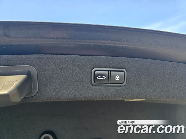 Genesis EQ900 2017 — photo 20
