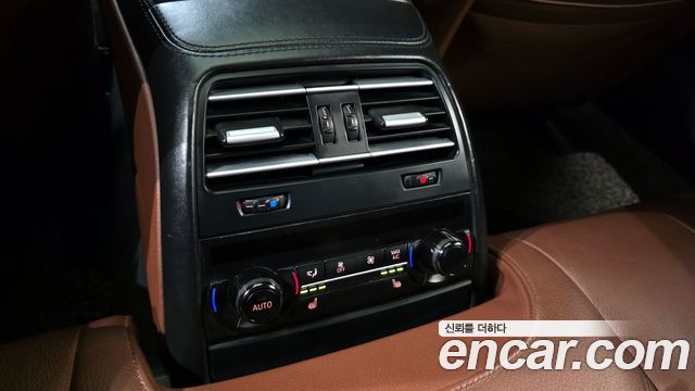 BMW 6-Series 2014 — photo 18