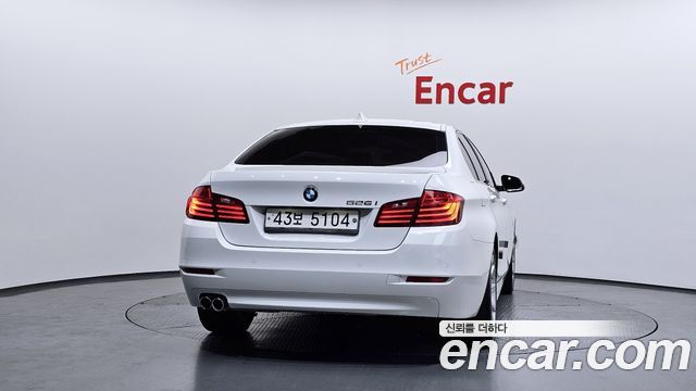 BMW 5-Series 2015 — photo 4