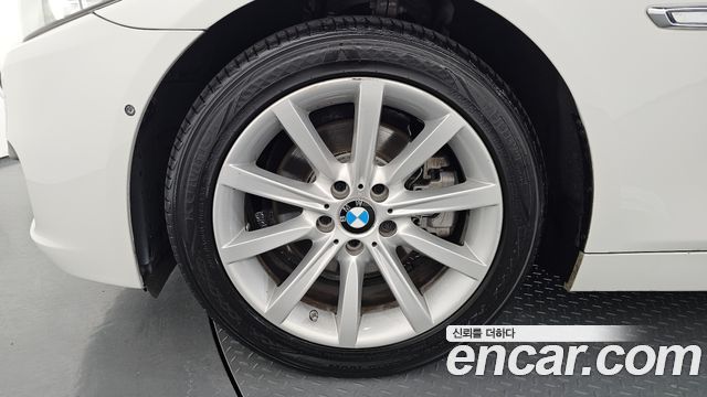 BMW 5-Series 2015 — photo 5