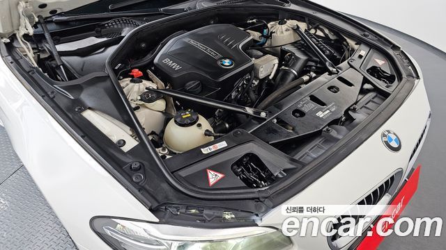 BMW 5-Series 2015 — photo 6