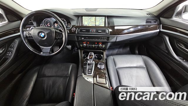 BMW 5-Series 2015 — photo 7