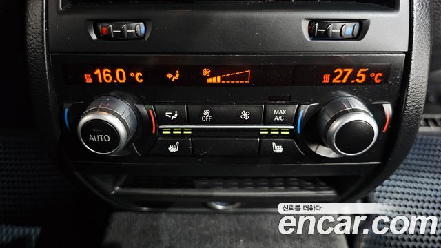BMW 5-Series 2015 — photo 18
