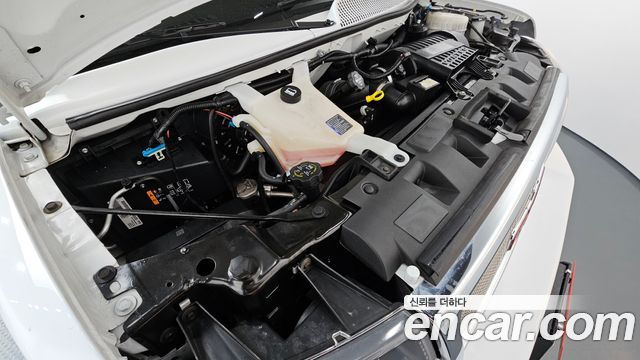 GMC Savana 2020 — photo 6