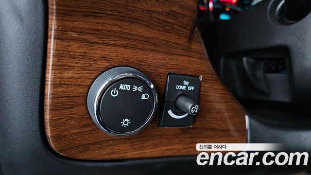 GMC Savana 2020 — photo 17