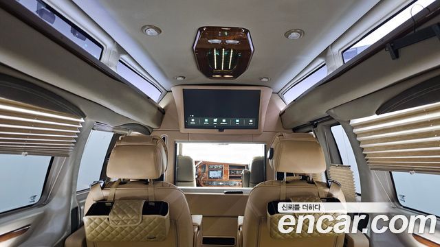GMC Savana 2020 — photo 19