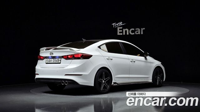 Hyundai AVANTE 2016 — photo 2