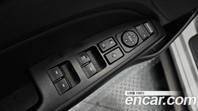 Hyundai AVANTE 2016 — photo 16