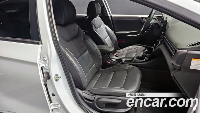 Hyundai Ioniq 2020 — photo 10