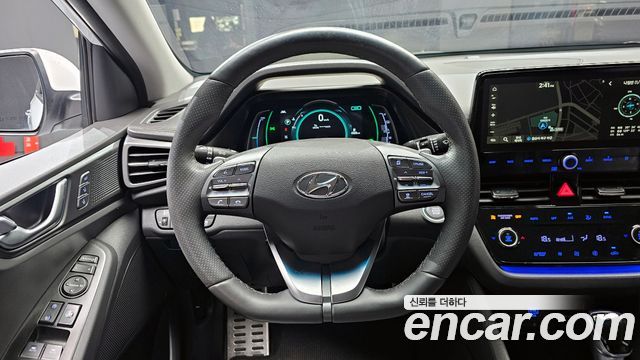 Hyundai Ioniq 2020 — photo 13