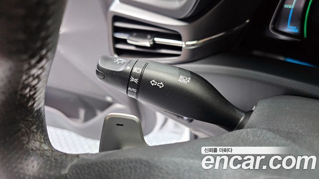 Hyundai Ioniq 2020 — photo 19