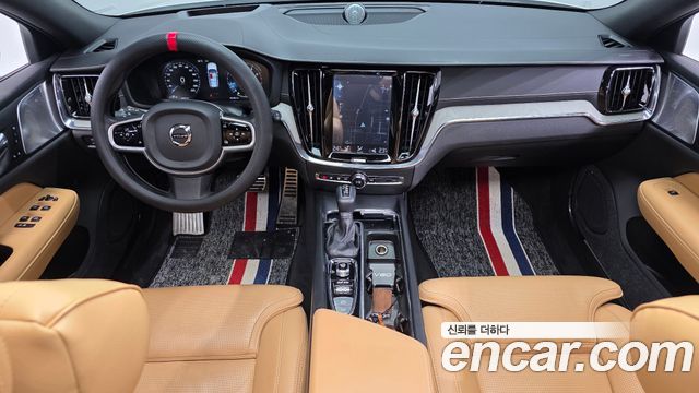 Volvo V60 2020 — photo 7