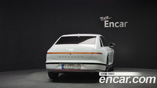 Hyundai Grandeur 2023 — photo 4