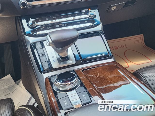 Genesis EQ900 2017 — photo 8