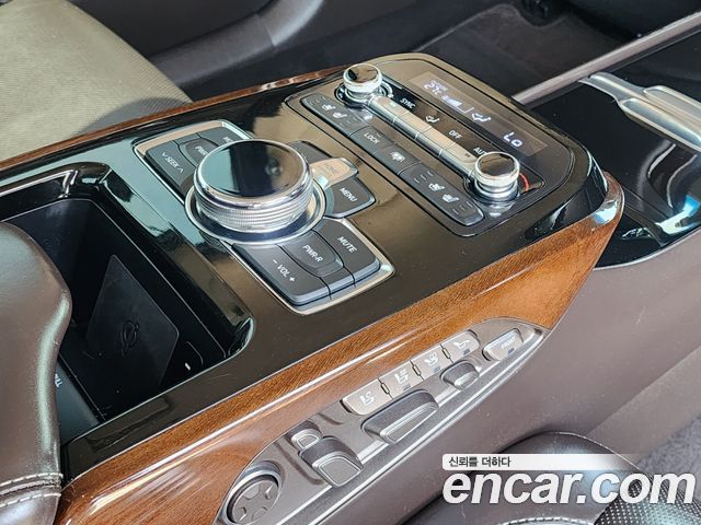 Genesis EQ900 2017 — photo 10