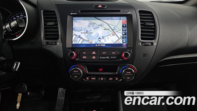 Kia K3 2017 — photo 14