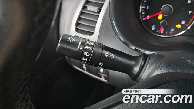 Kia K3 2017 — photo 19