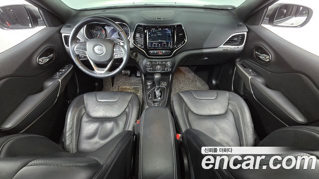 Jeep Cherokee 2021 — photo 7