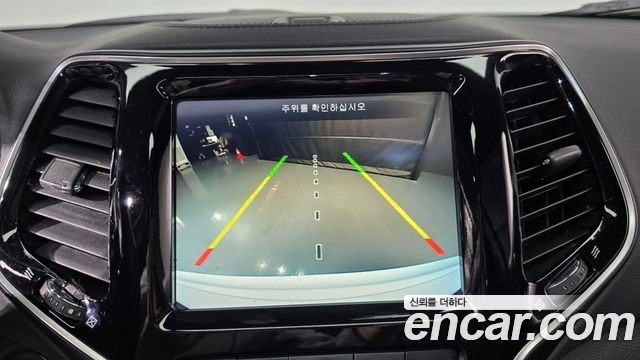 Jeep Cherokee 2021 — photo 15