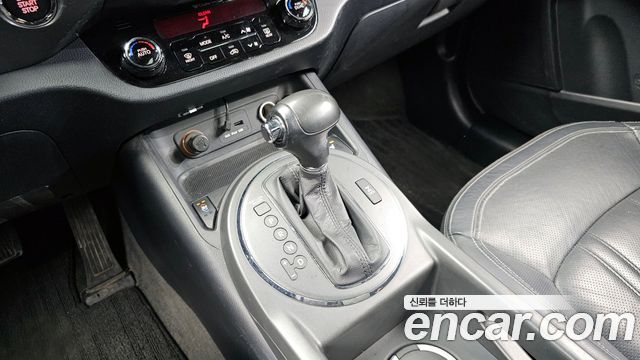 Kia Sportage 2012 — photo 9
