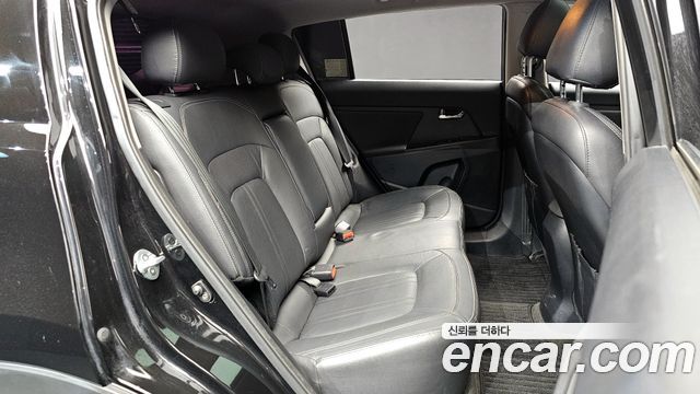 Kia Sportage 2012 — photo 12