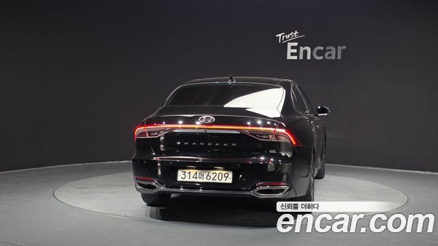 Hyundai Grandeur 2022 — photo 4