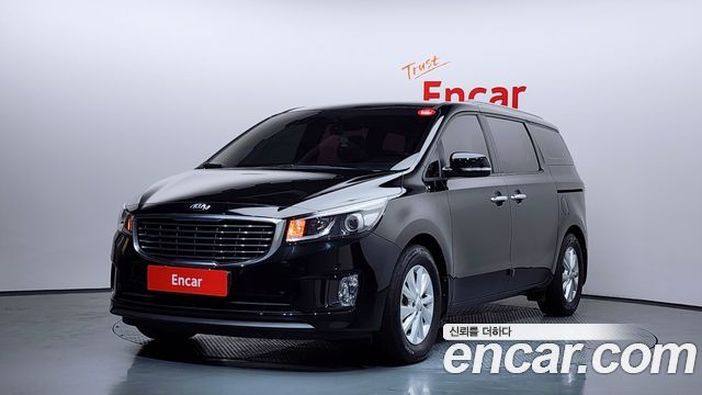 Kia Canival 2017 — photo 1
