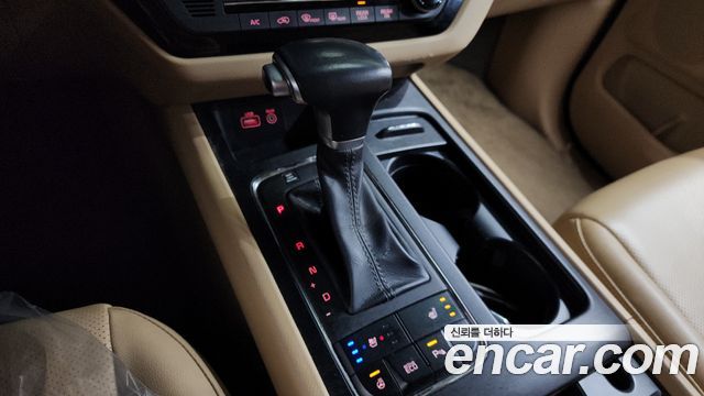Kia Canival 2017 — photo 9