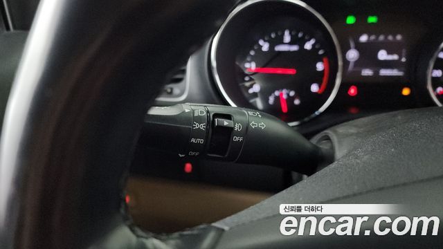 Kia Canival 2017 — photo 14
