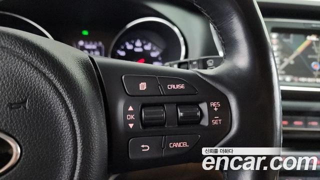 Kia Canival 2017 — photo 15