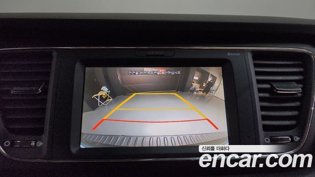 Kia Canival 2017 — photo 17
